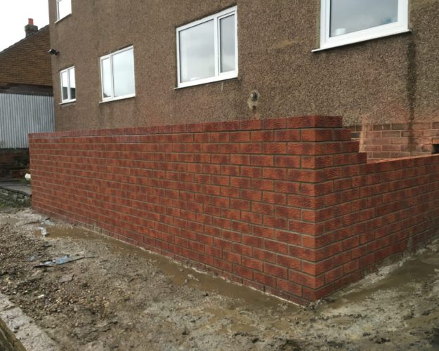 builders huddersfield